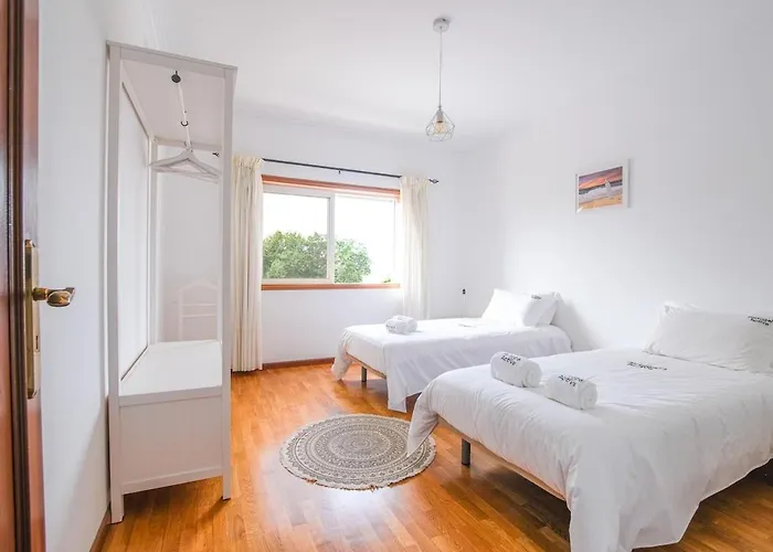 Guest house Private Gardened House - 5min From The