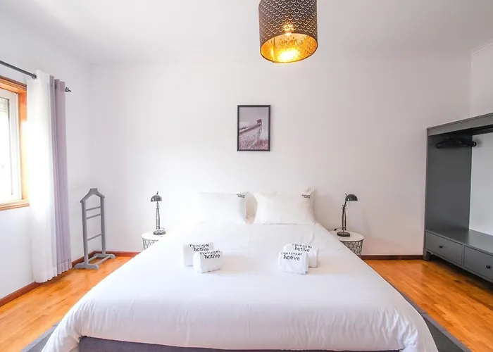 Private Gardened House - 5min From The Guest house Viana do Castelo