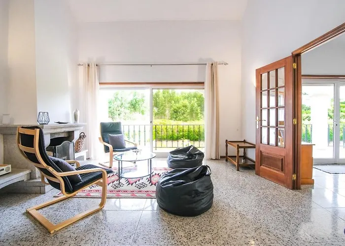 Private Gardened House - 5min From The Guest house 4*