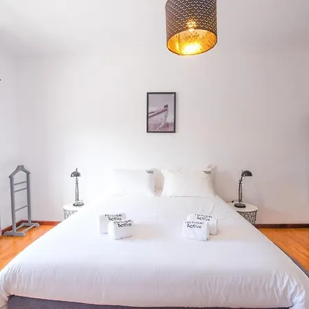 Private Gardened House - 5min From The Pensjonat Viana do Castelo