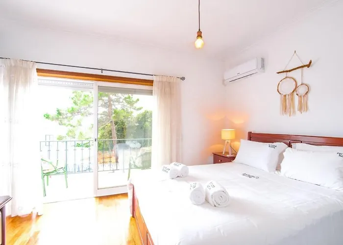 Private Gardened House - 5min From The 4*