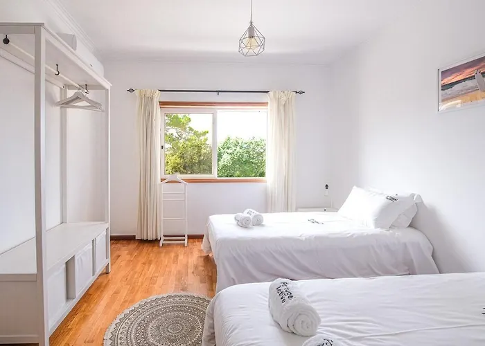 Private Gardened House - 5min From The Viana do Castelo